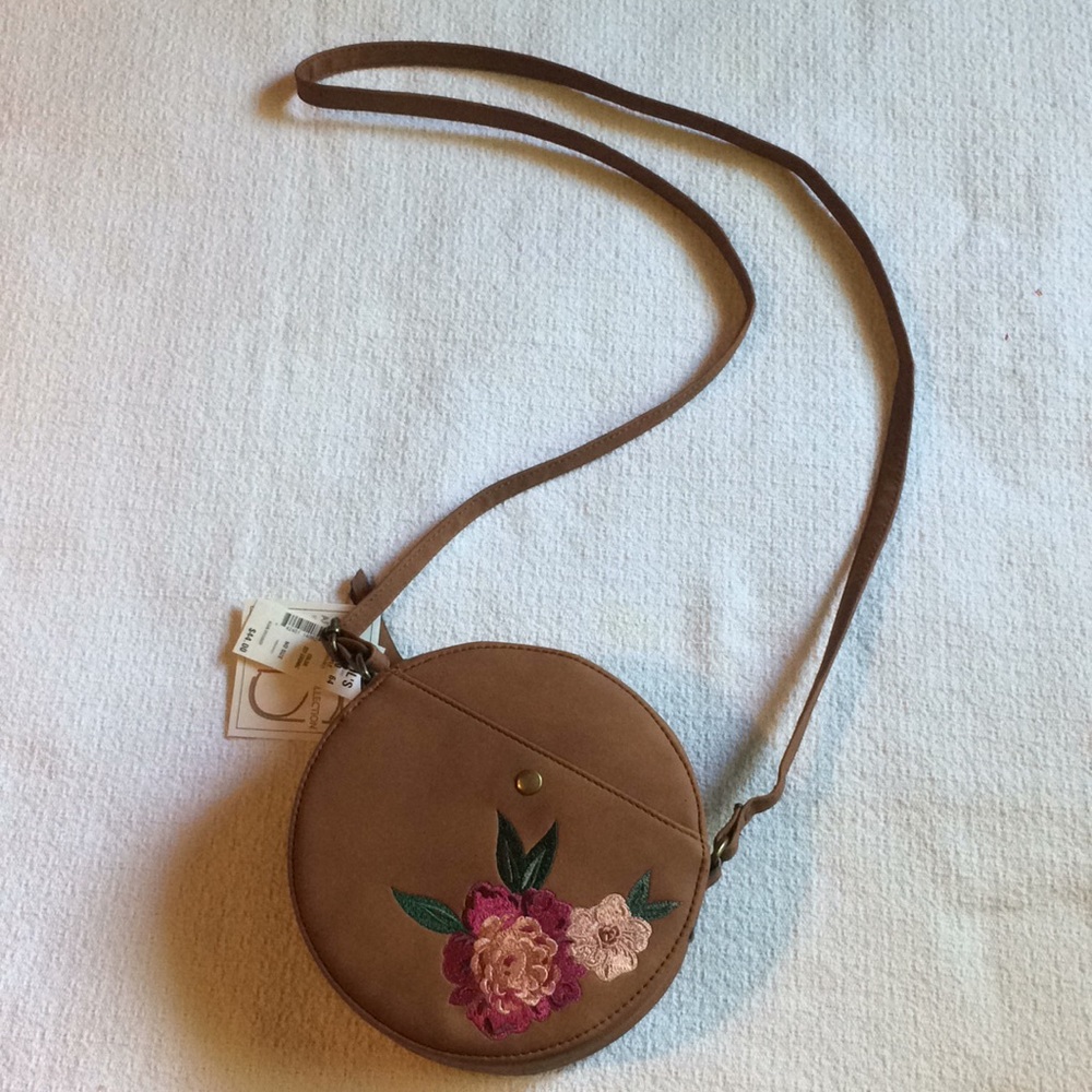 T-Shirt & Jeans Floral Embroidered Round Crossbody - Picture 5 of 10